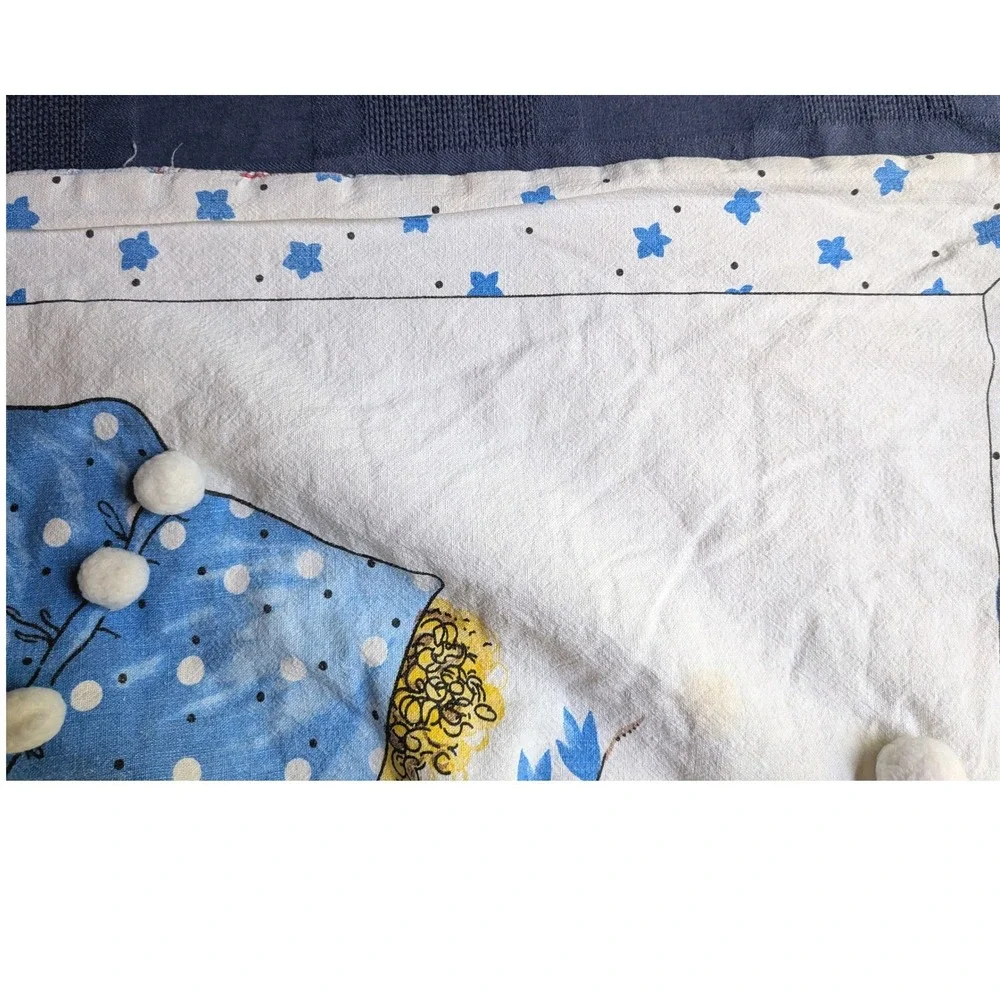 Vtg Holly Hobbie Quilted Blanket Cottagecore Grandmacore Prairie 70s 3-D PomPom